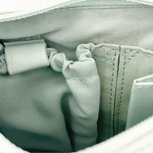 STONE MOUNTAIN Green Soft Leather Adjustable Strap Zipper Closure Shoulder Bag - Picture 13 of 14